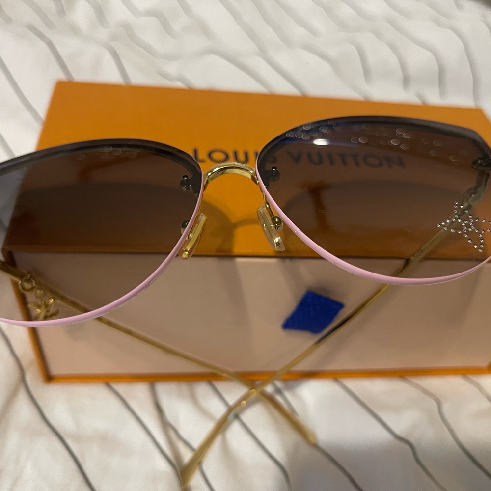 Louis Vuitton Pink and Gold Women's Sunglasses